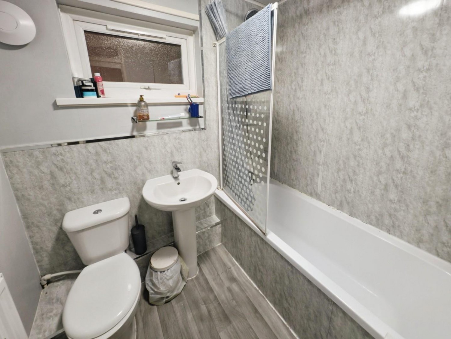 2 bedroom Flat to let in Red Barns, Newcastle Upon Tyne