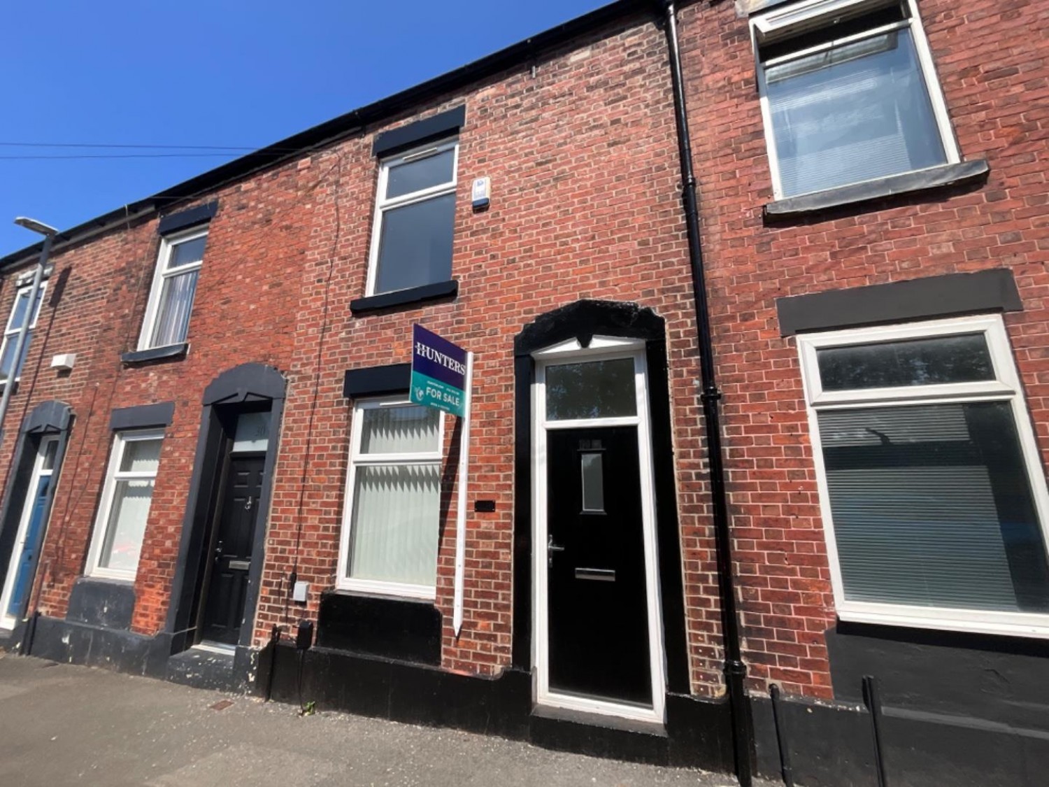2 bedroom House for sale in Throstle Bank Street, Hyde