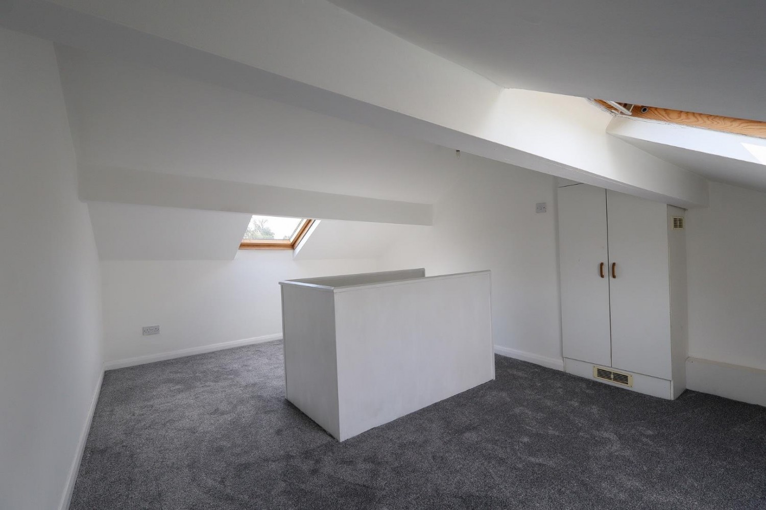 2 bedroom House for sale in Throstle Bank Street, Hyde