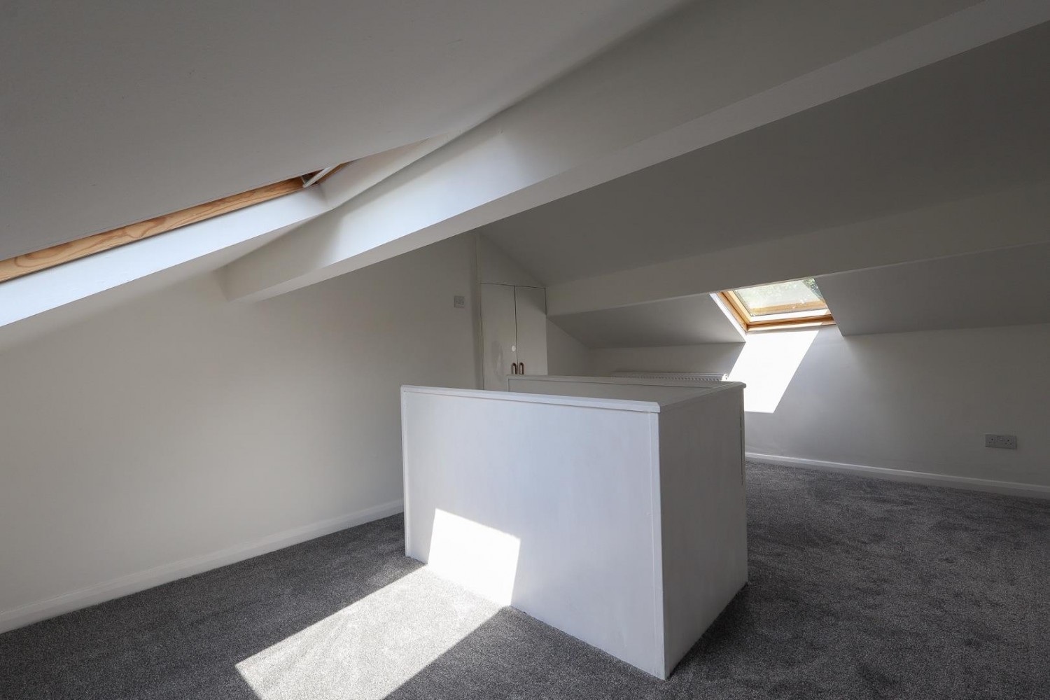 2 bedroom House for sale in Throstle Bank Street, Hyde