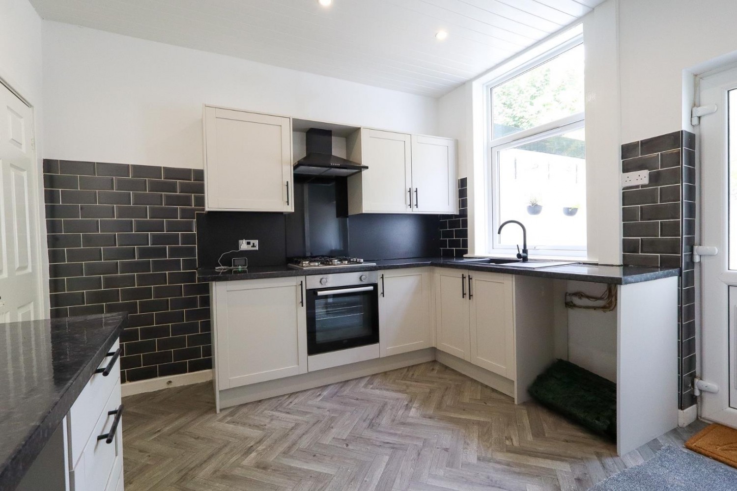 2 bedroom House for sale in Throstle Bank Street, Hyde