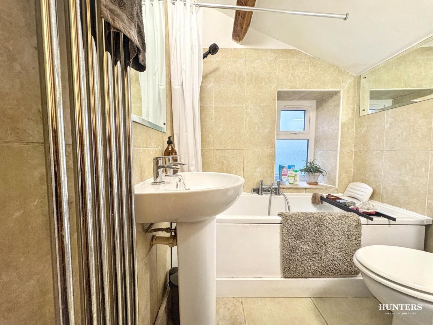 2 bedroom House for sale in High Street, Thornhill, Dewsbury