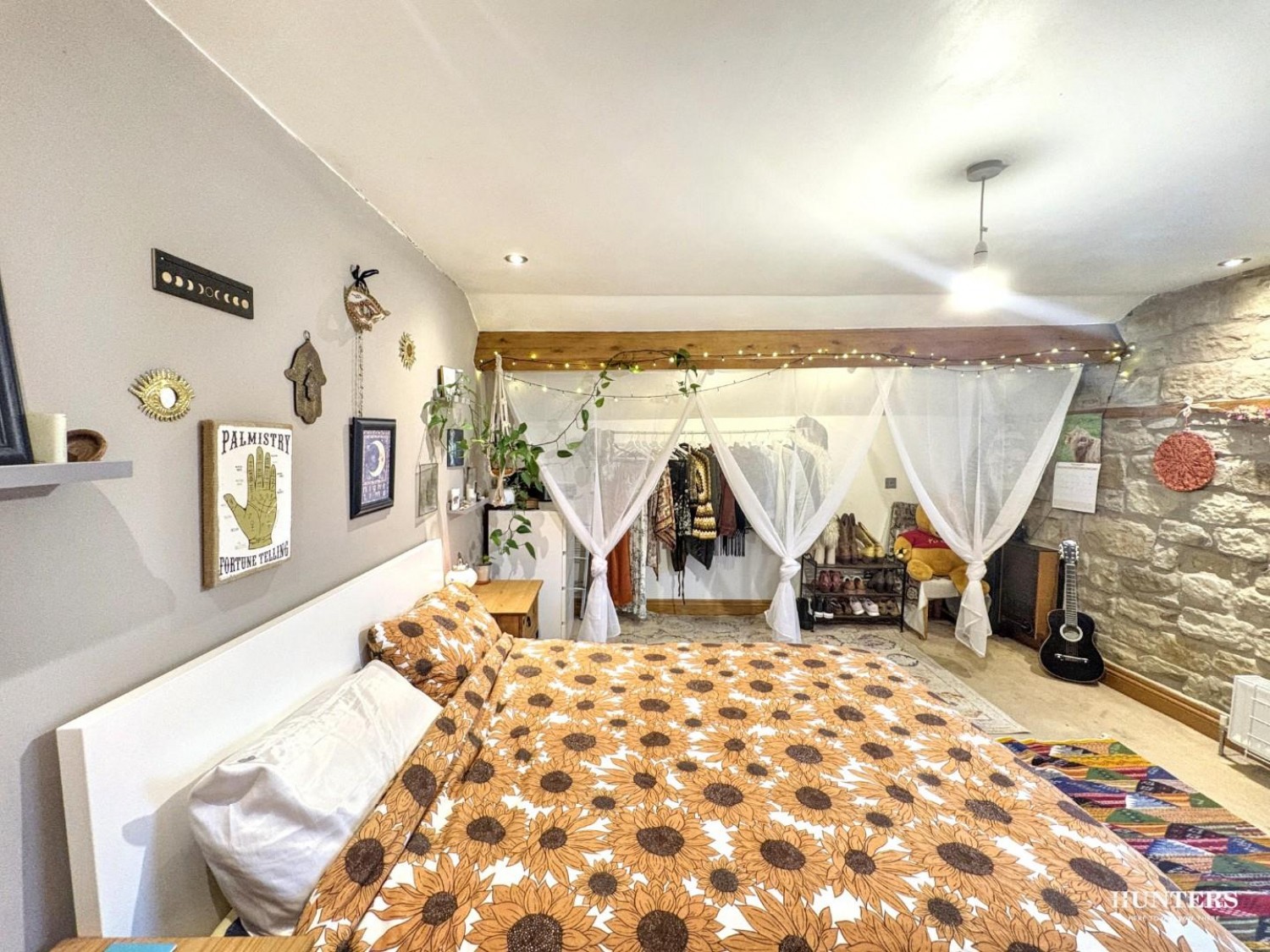 2 bedroom House for sale in High Street, Thornhill, Dewsbury