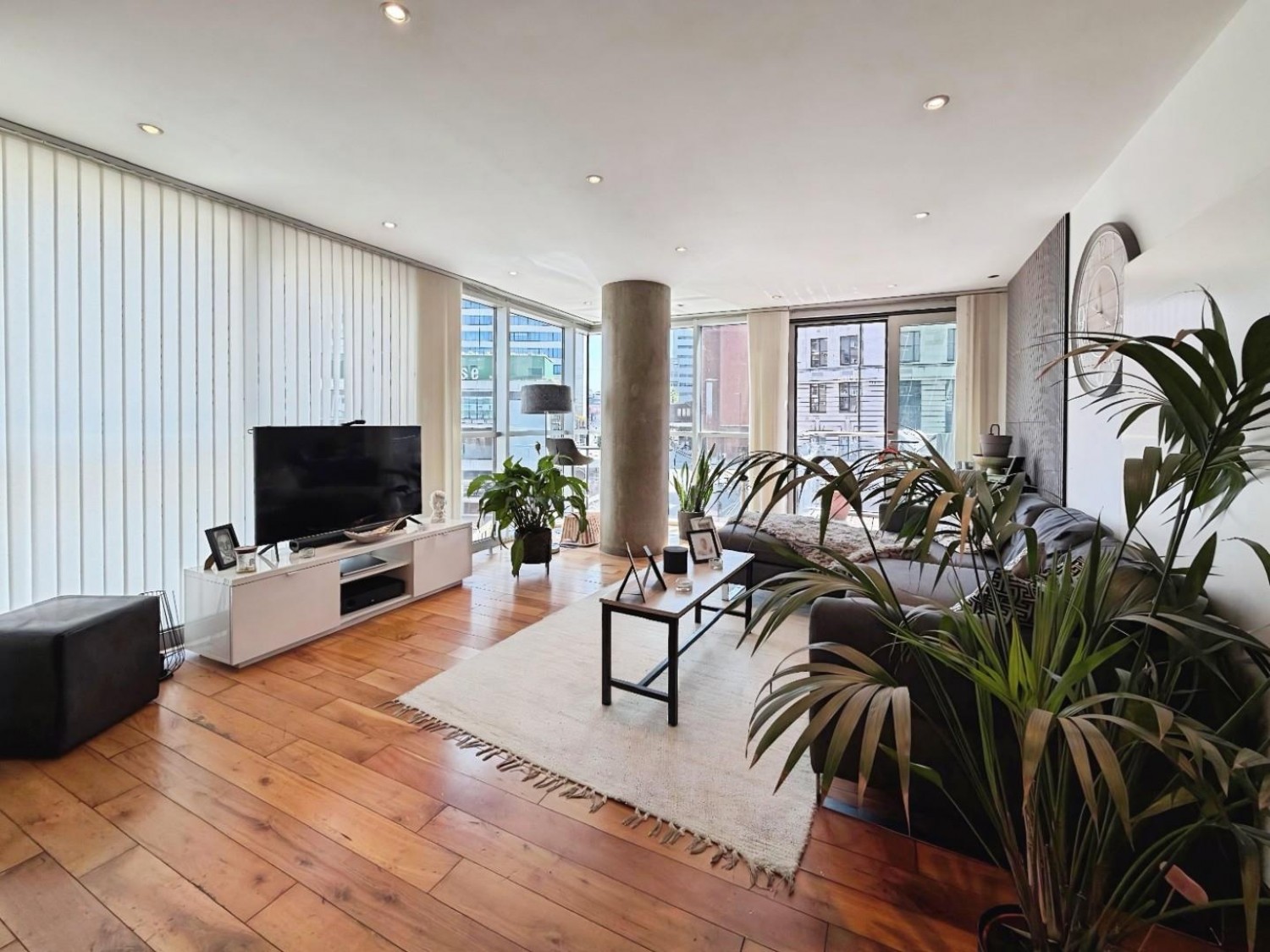 1 bedroom Flat for sale in Clowes Street, Salford