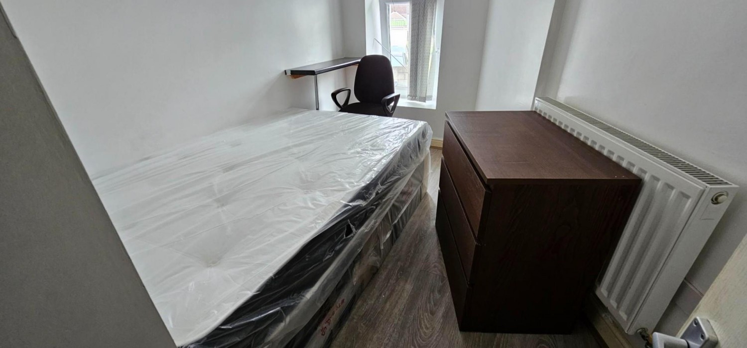 0 bedroom House to let in Brook Street, Pontypridd