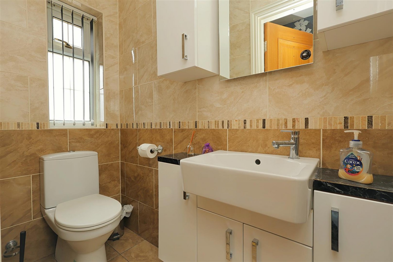 3 bedroom House for sale in Whitehall Road, Farnley, LS12