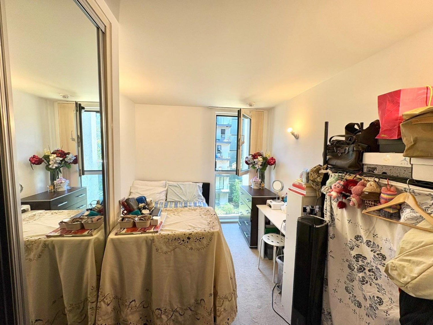 1 bedroom Flat for sale in Station Approach, Hayes