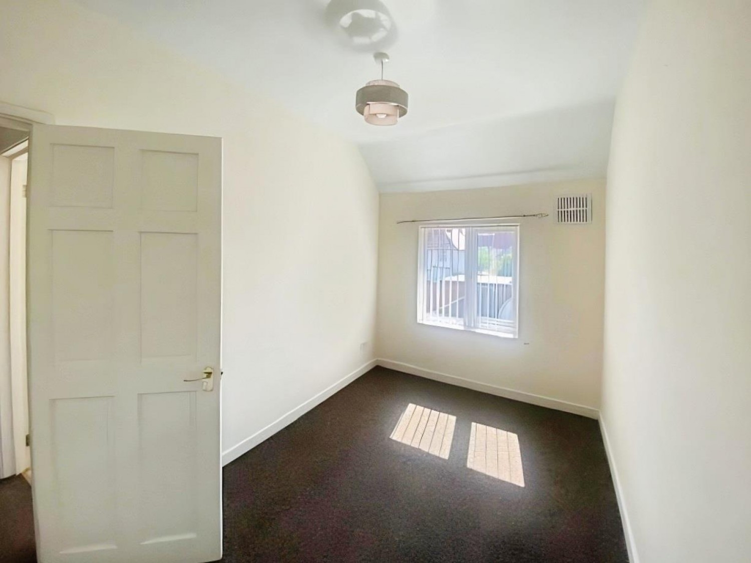 2 bedroom House for sale in Compton Place, Ellesmere Port, Cheshire, CH65 8BG