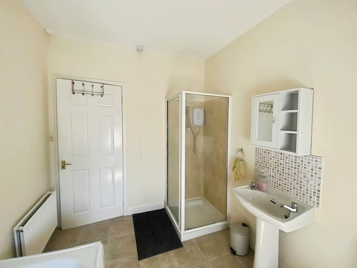 2 bedroom House for sale in Compton Place, Ellesmere Port, Cheshire, CH65 8BG