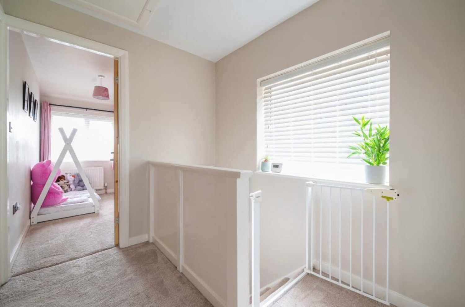 3 bedroom House for sale in West End Drive, Horsforth, Leeds