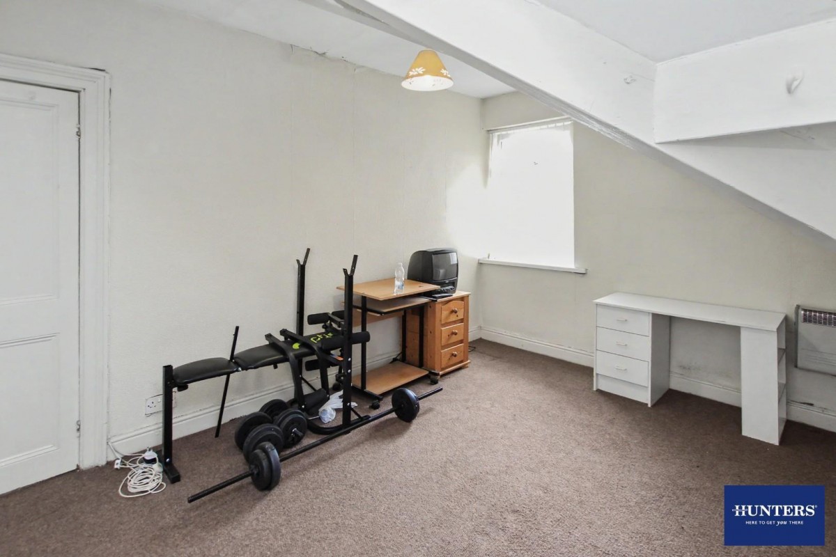 Arnold Place Bradford, West Yorkshire, BD8 8NH