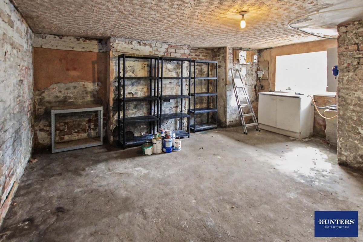 Arnold Place Bradford, West Yorkshire, BD8 8NH