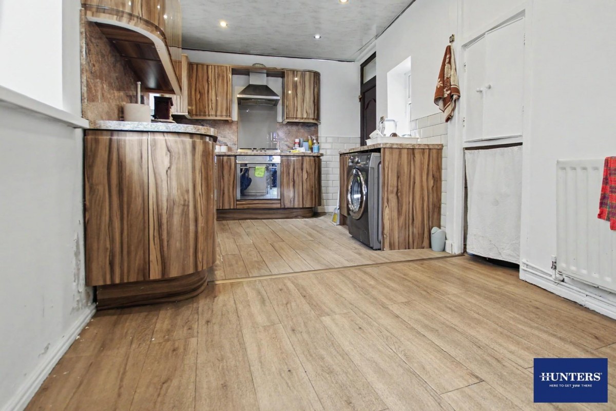 Arnold Place Bradford, West Yorkshire, BD8 8NH