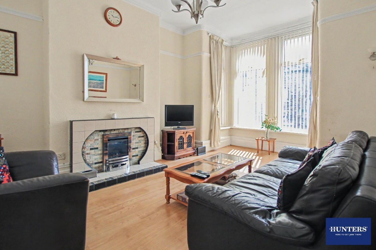Arnold Place Bradford, West Yorkshire, BD8 8NH