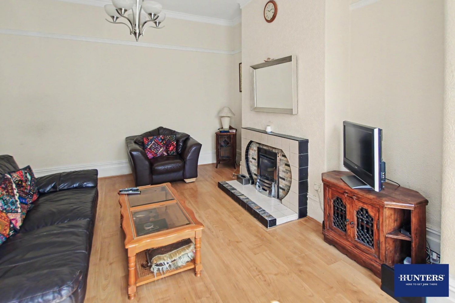 6 bedroom House for sale in Arnold Place Bradford, West Yorkshire, BD8 8NH
