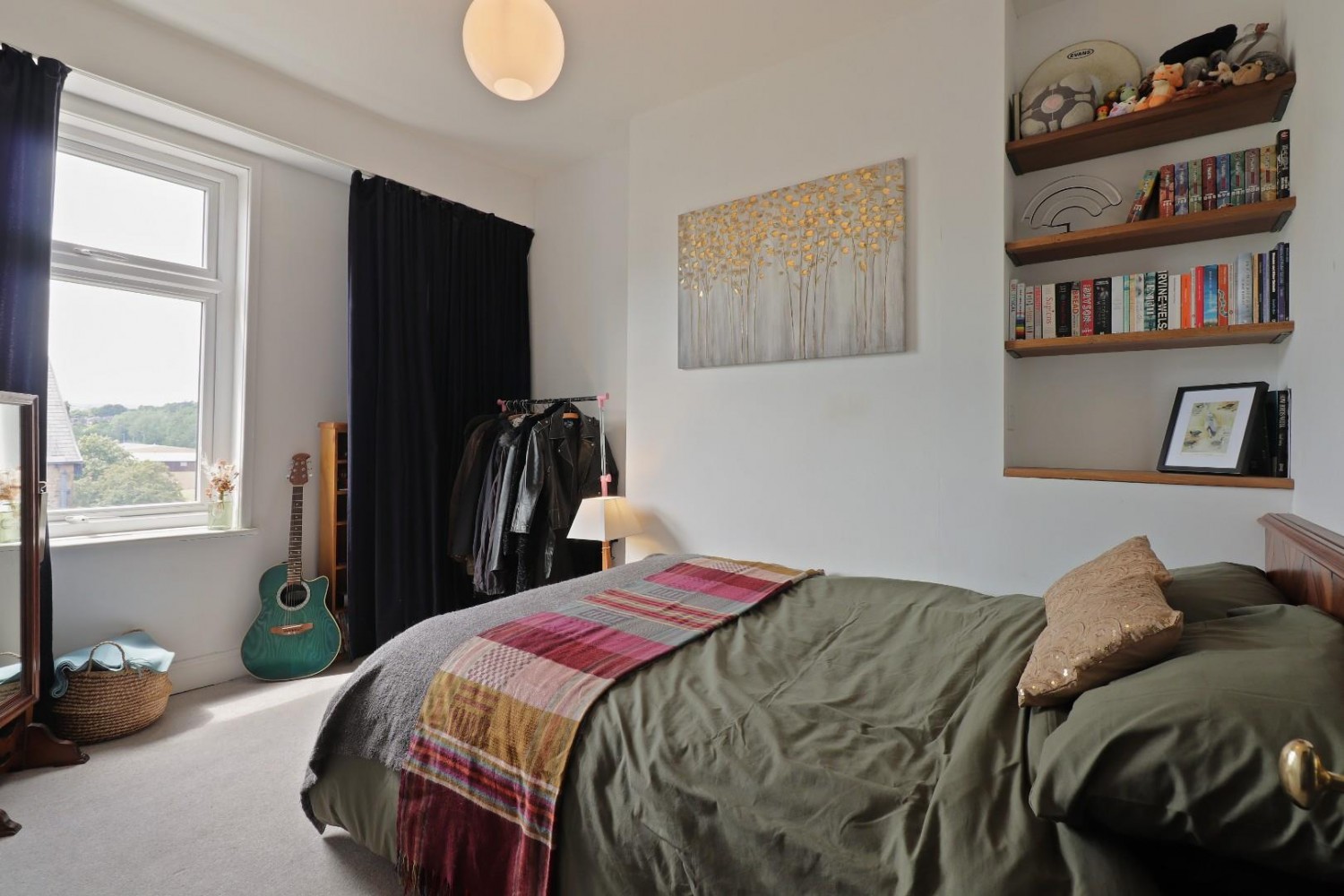 2 bedroom House for sale in Tapton Bank, Crosspool, Sheffield