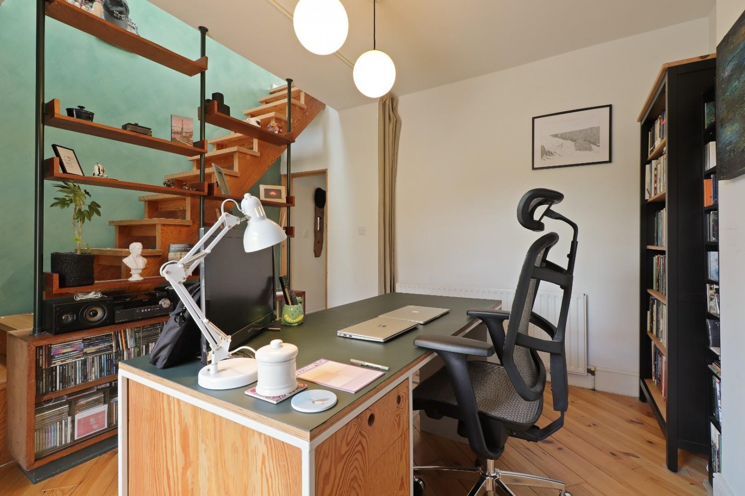 2 bedroom House for sale in Tapton Bank, Crosspool, Sheffield