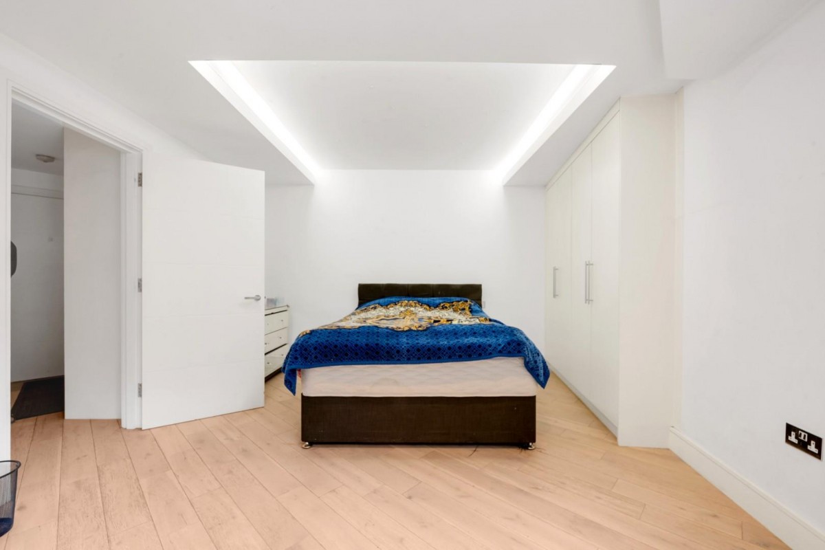 Ostro House, Finchley Road, London