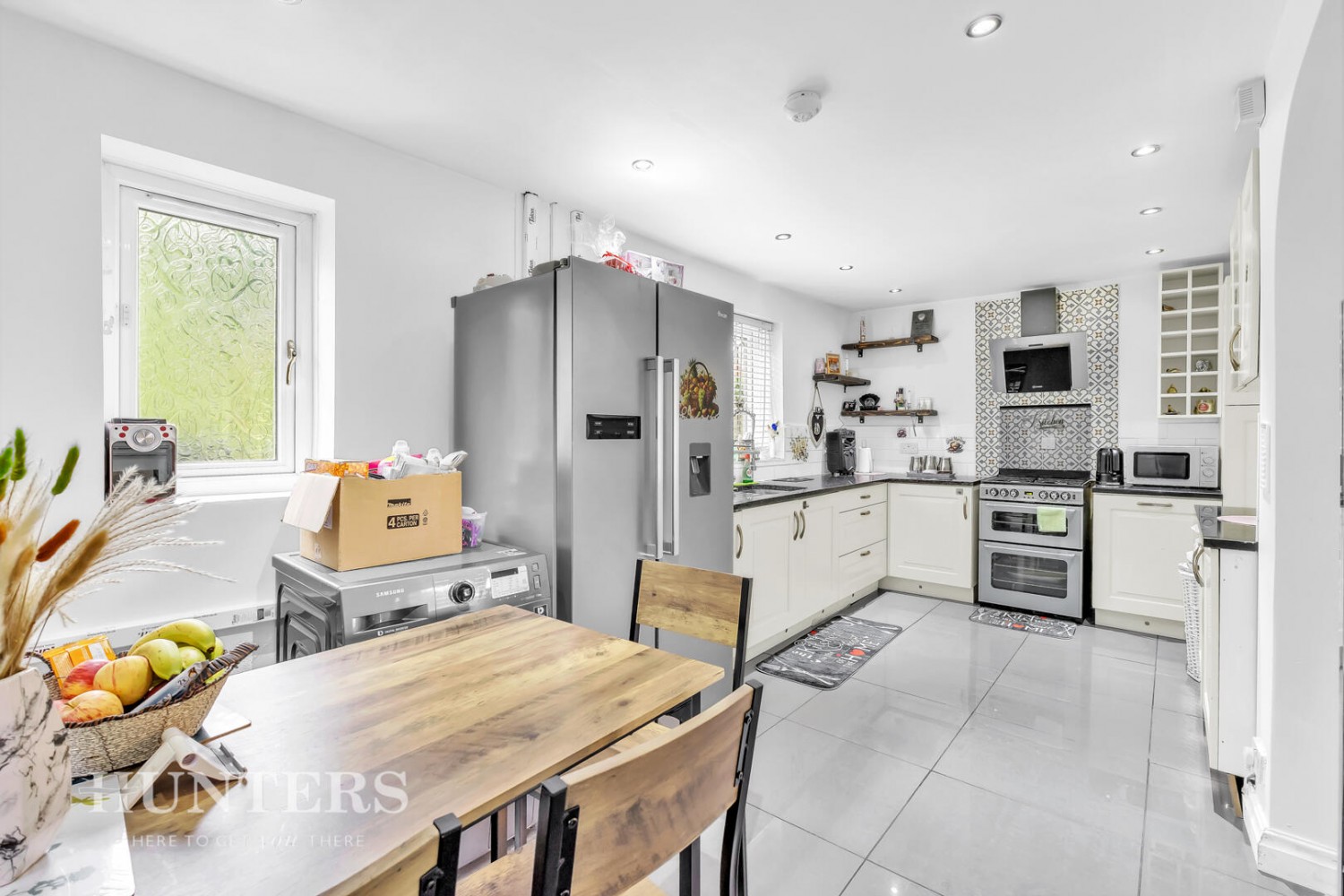 2 bedroom House for sale in Reins Lee Avenue, Oldham