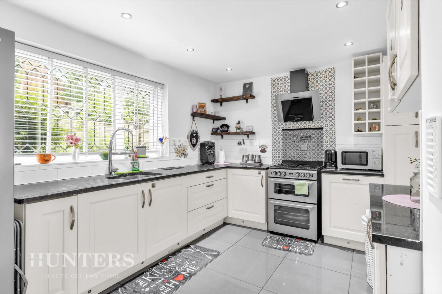 2 bedroom House for sale in Reins Lee Avenue, Oldham