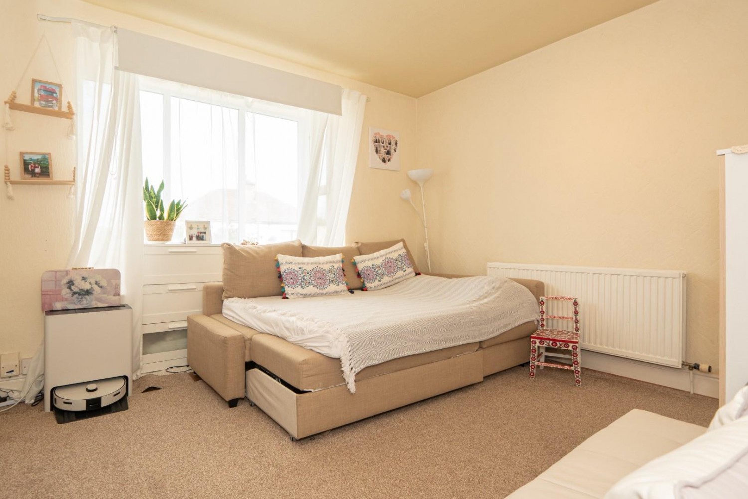 2 bedroom House to let in Vicarage Road, Shipley