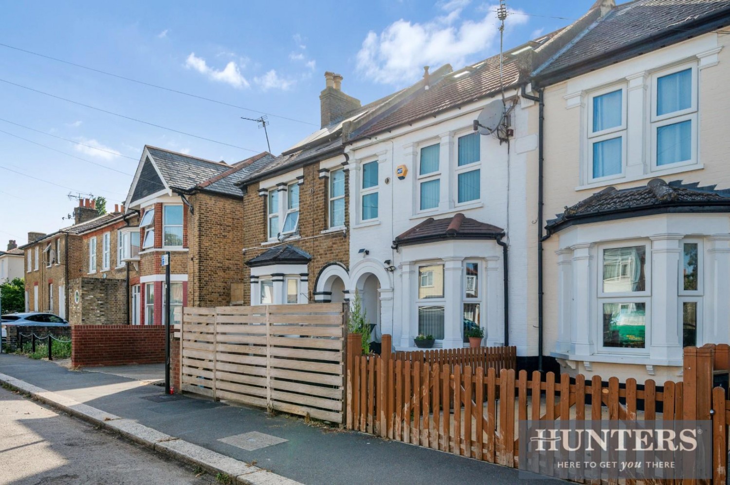 5 bedroom House for sale in Inwood Road, Hounslow, TW3