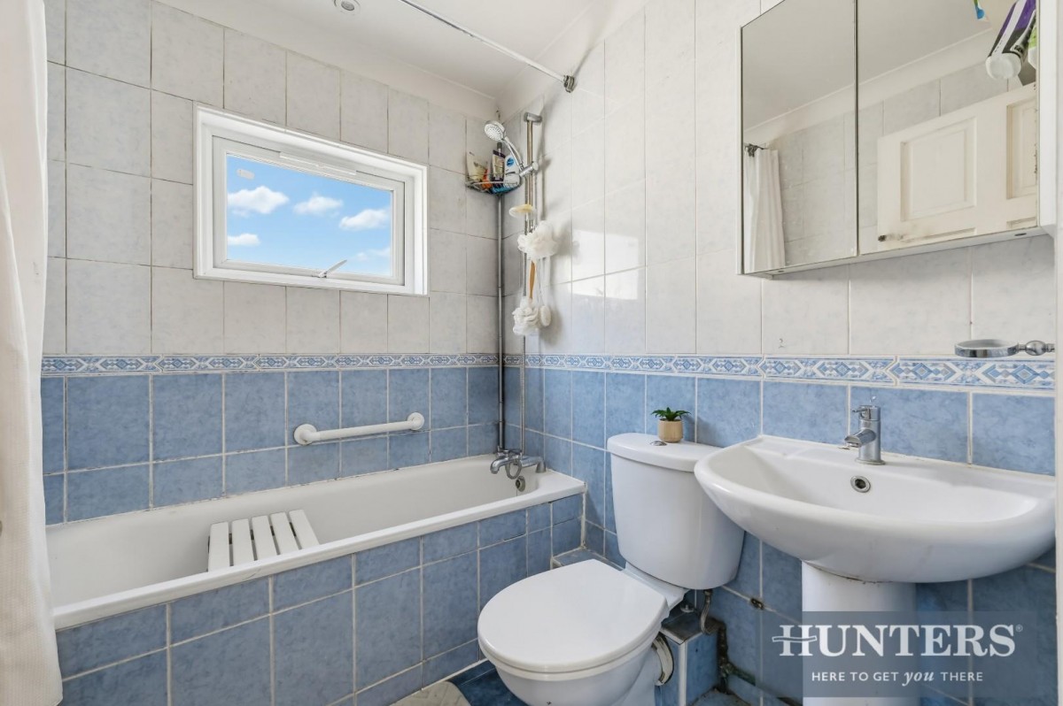 Inwood Road, Hounslow, TW3