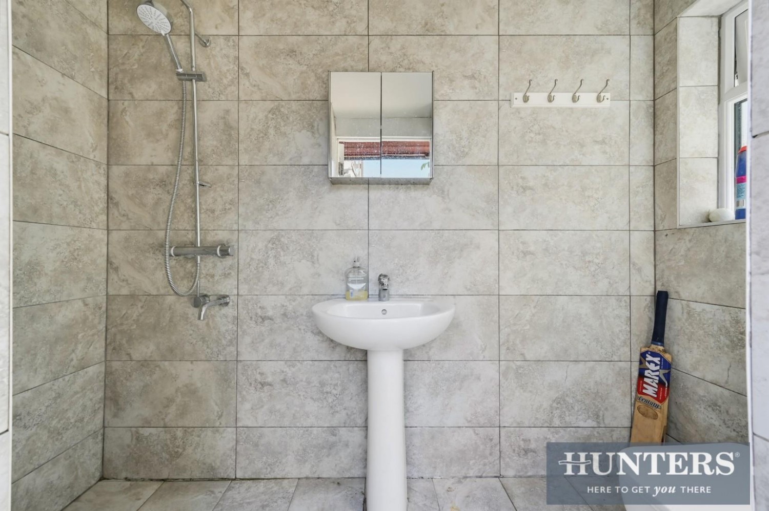 5 bedroom House for sale in Inwood Road, Hounslow, TW3