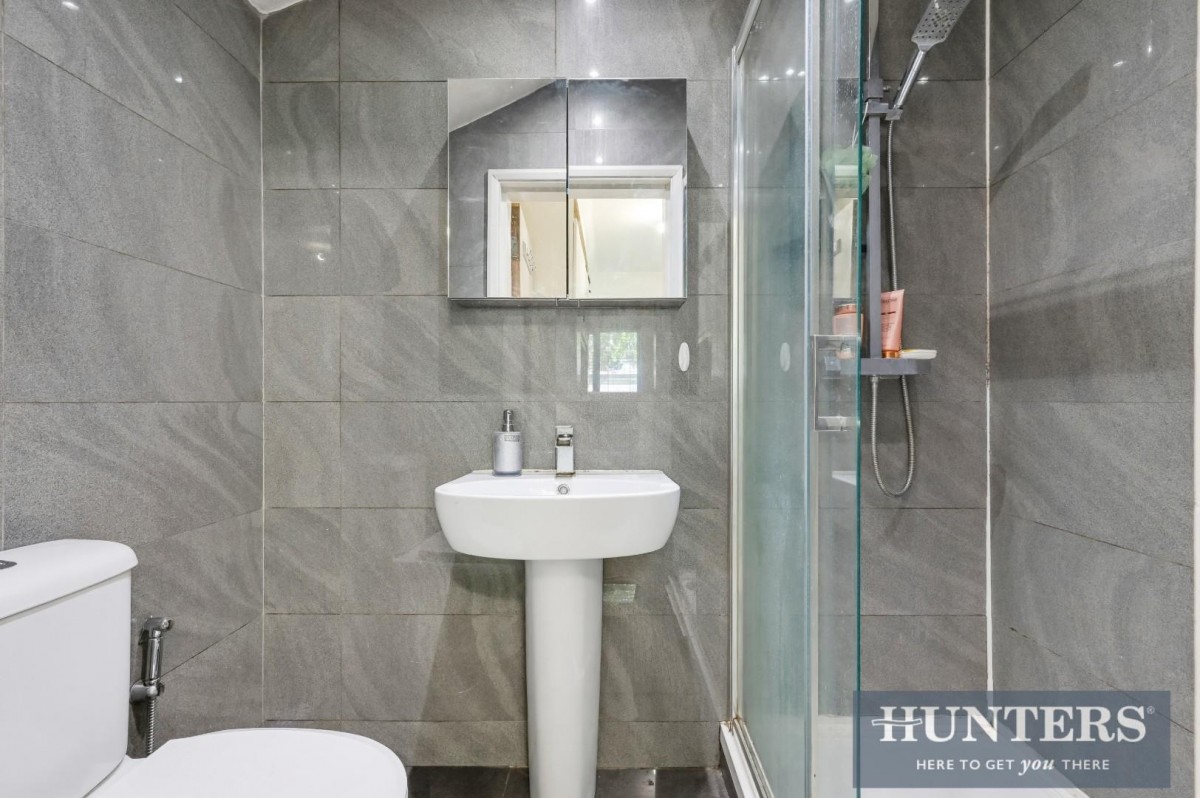 Inwood Road, Hounslow, TW3