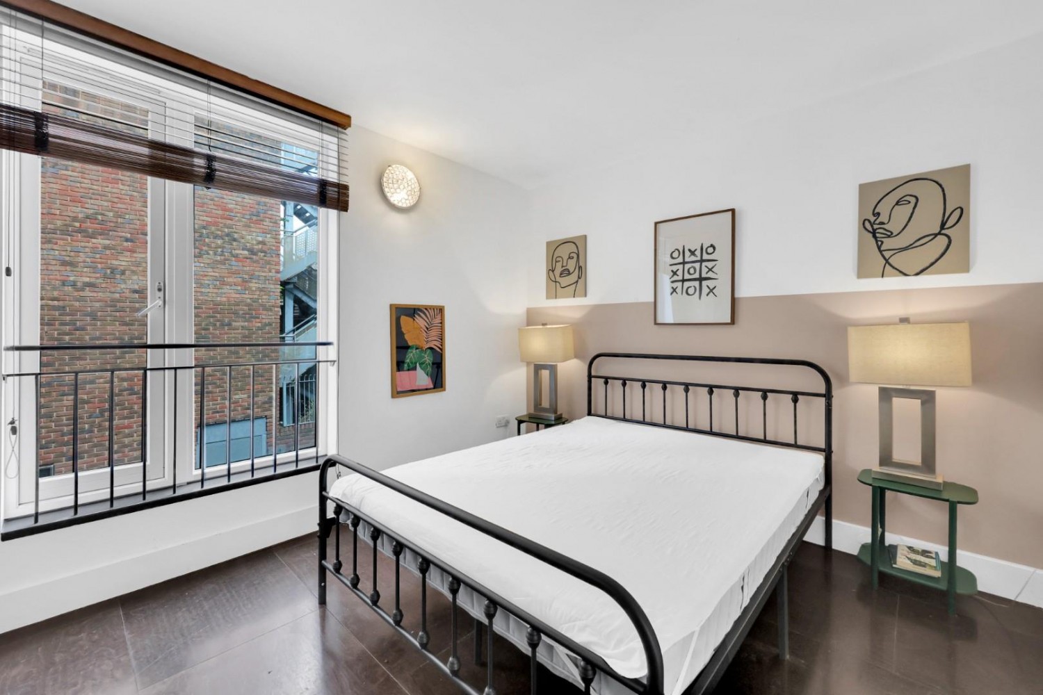 3 bedroom House for sale in Chance Street, Shoreditch, E2