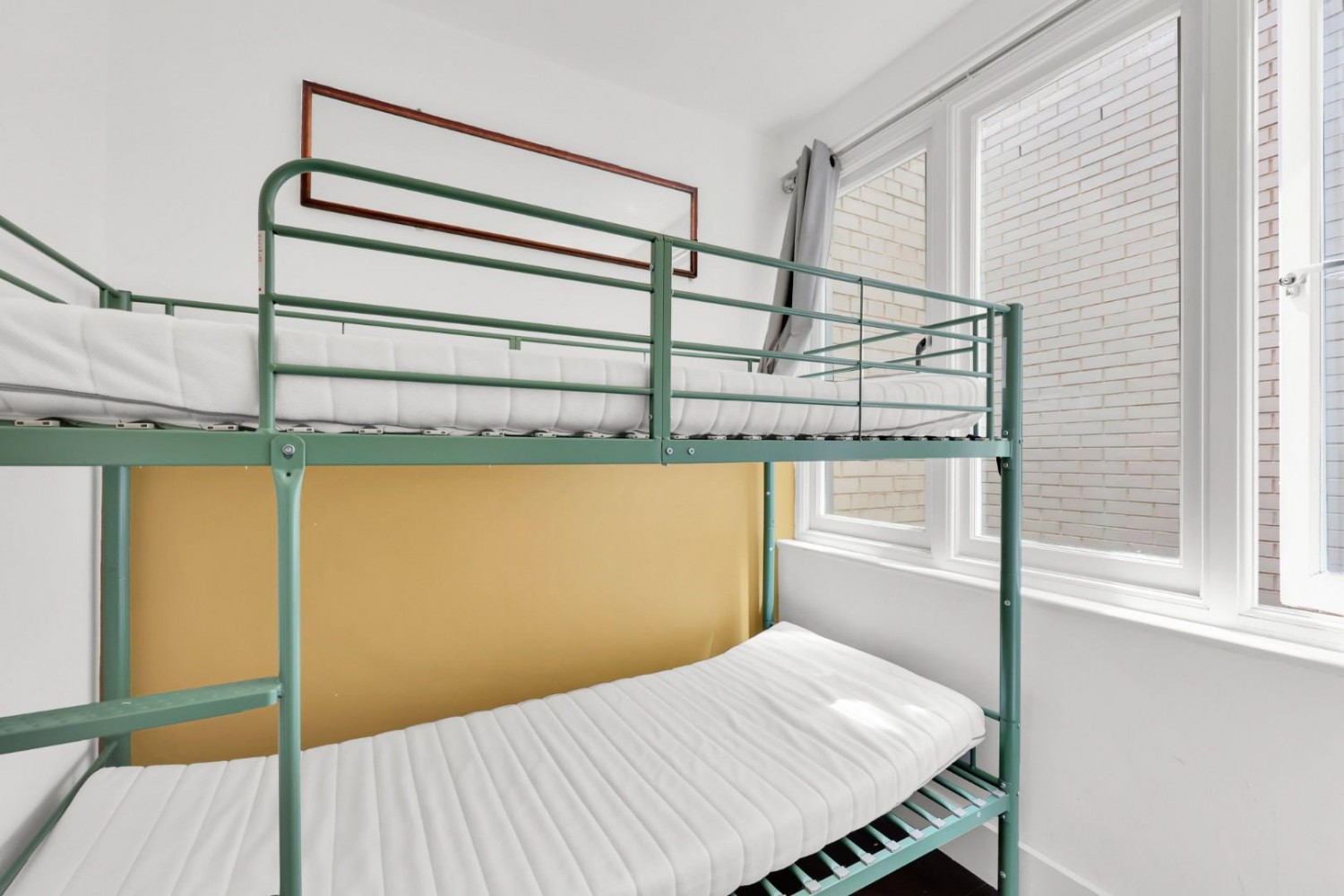 3 bedroom House for sale in Chance Street, Shoreditch, E2
