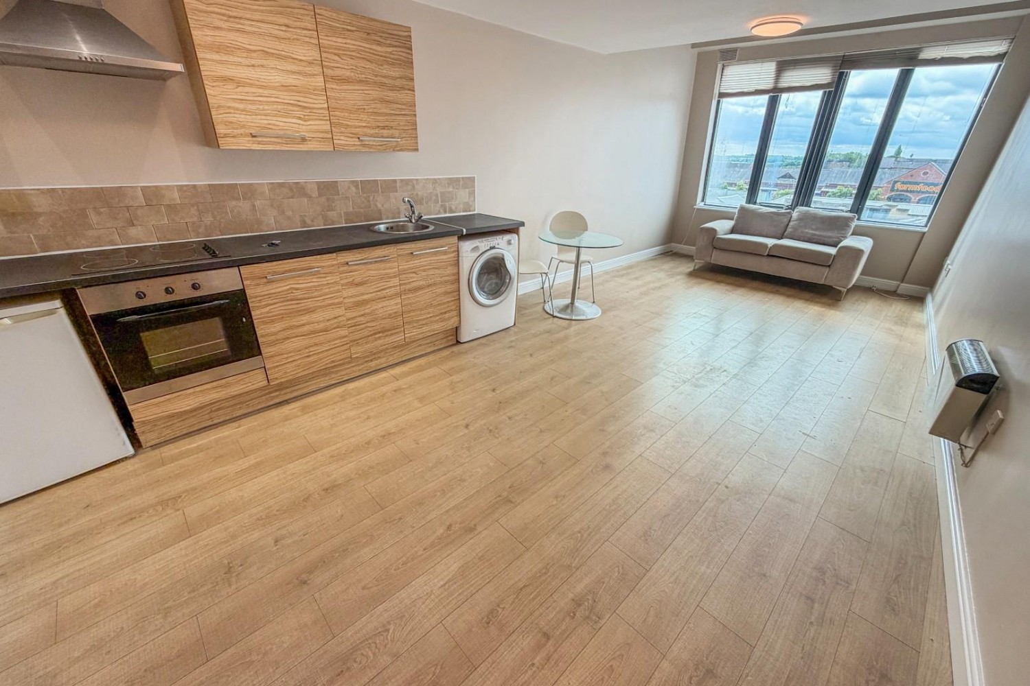 1 bedroom Flat to let in Bank House, Queen Street, Leeds