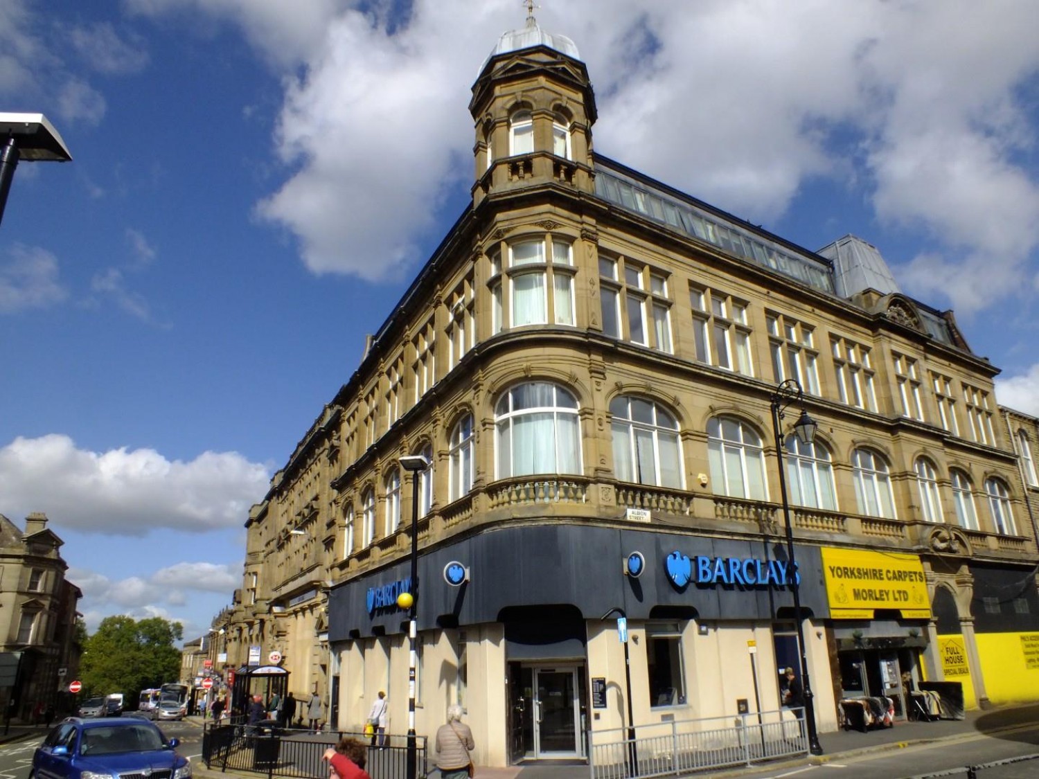 1 bedroom Flat to let in Bank House, Queen Street, Leeds