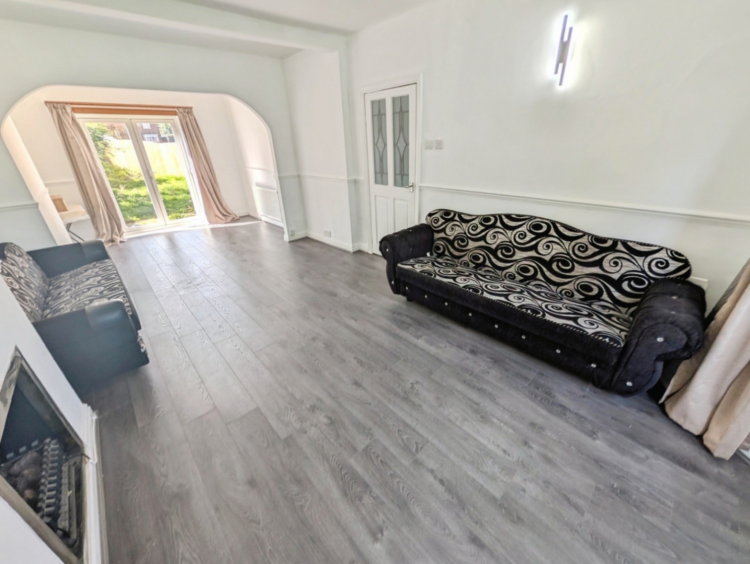 4 bedroom House to let in Sedgley Road, Dudley