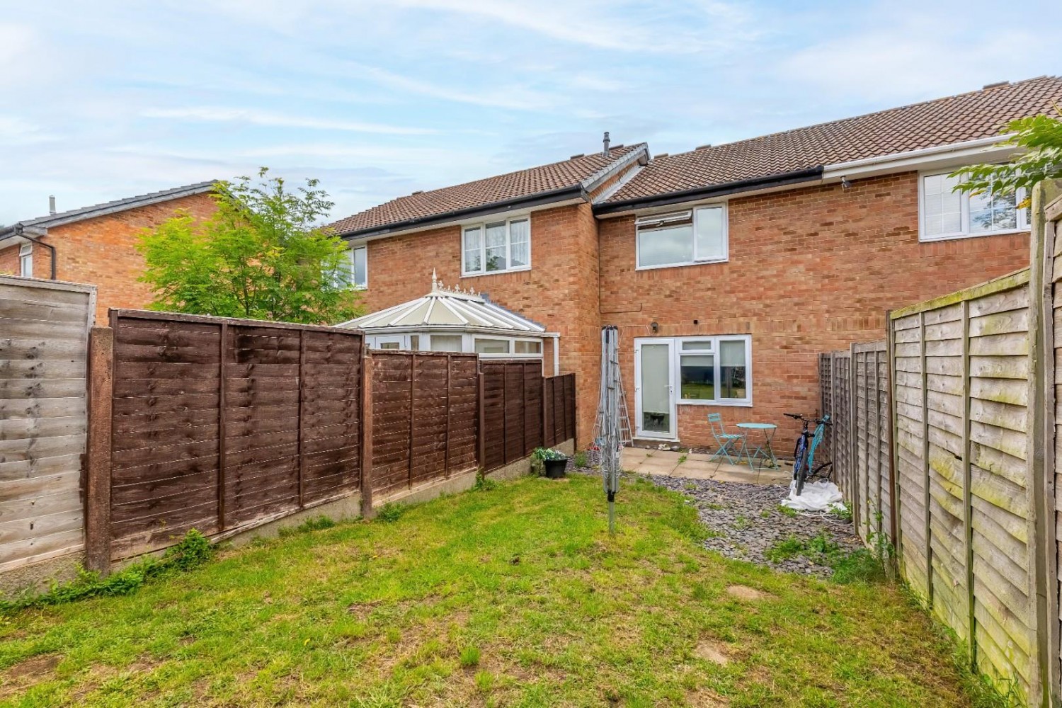 2 bedroom House for sale in Burgess Gardens, Newport Pagnell