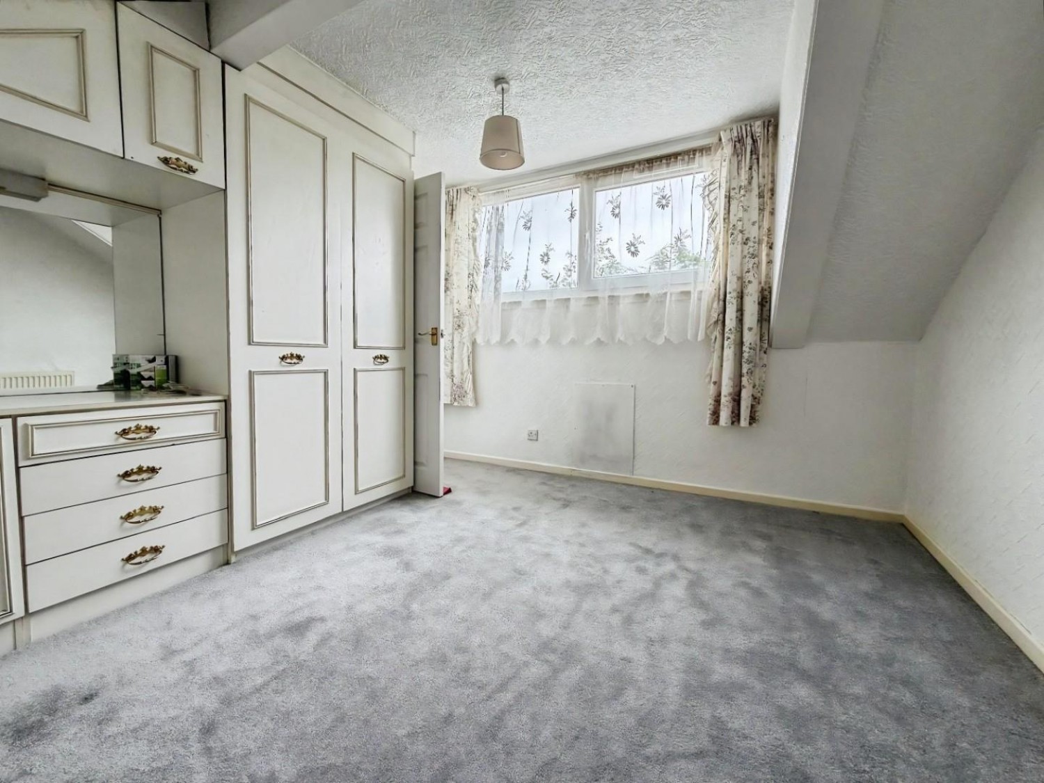 2 bedroom Bungalow to let in Carden Avenue, Swinton, Manchester