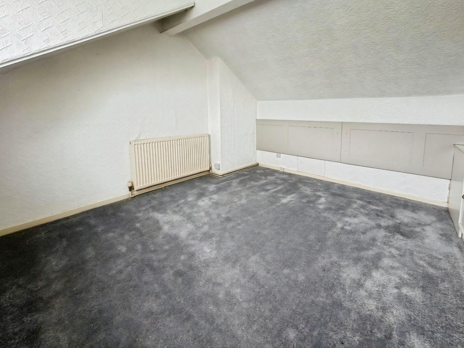 2 bedroom Bungalow to let in Carden Avenue, Swinton, Manchester