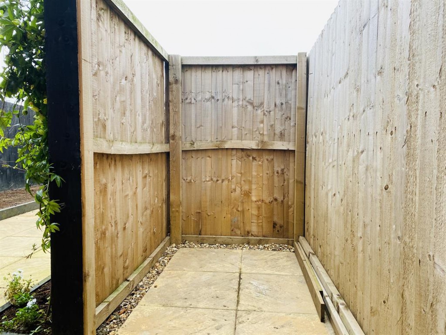 2 bedroom House to let in Heather Drive, Pontefract, WF8 2FG