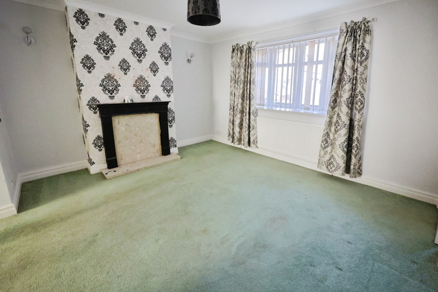 3 bedroom House for sale in Durham Road, Chilton, Ferryhill