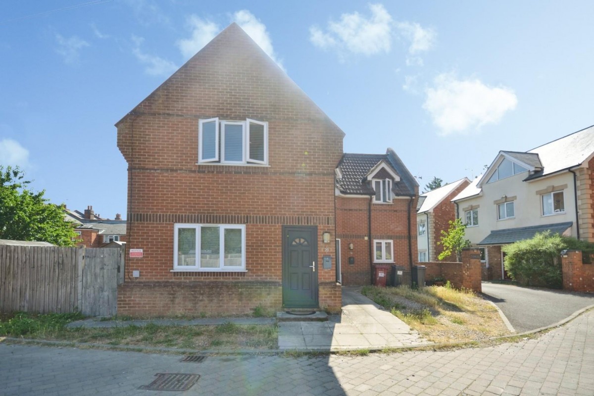 Sona Gardens, Tilehurst, Reading