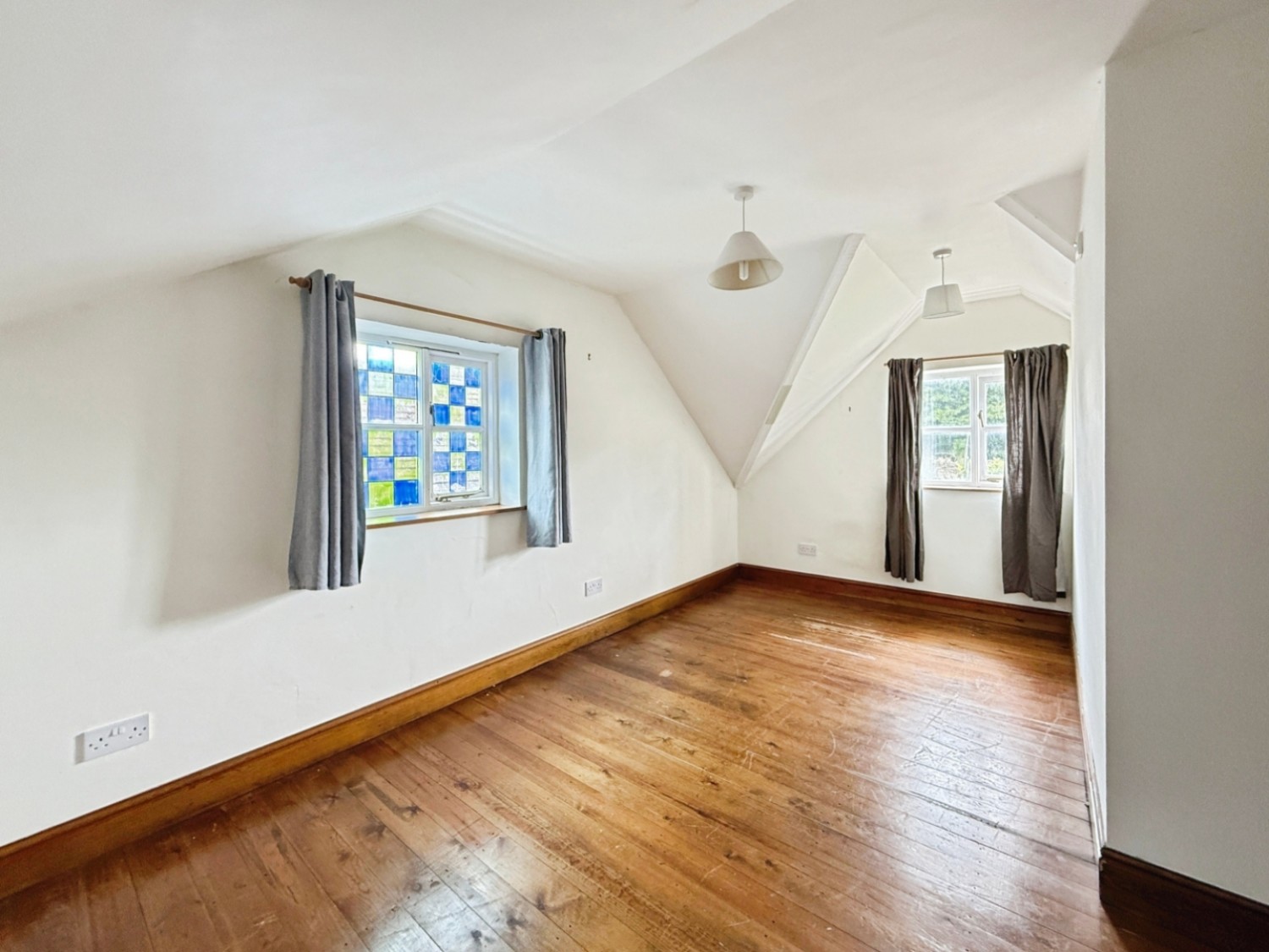2 bedroom House for sale in Oakridge Lynch, Stroud