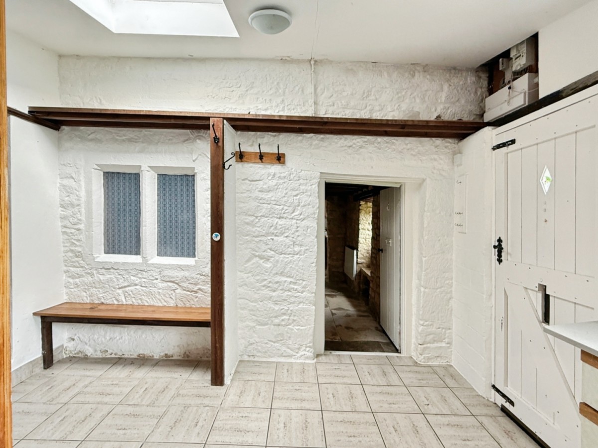 Oakridge Lynch, Stroud