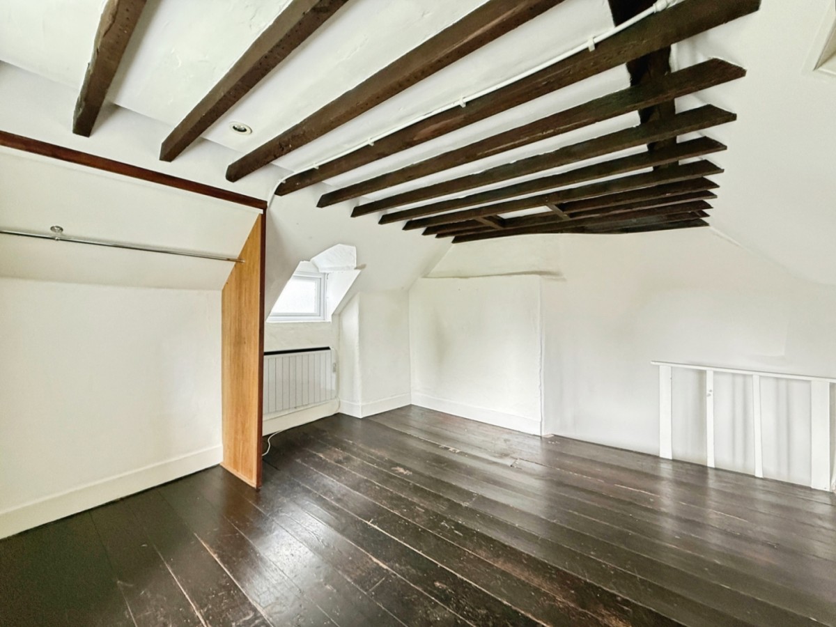 Oakridge Lynch, Stroud