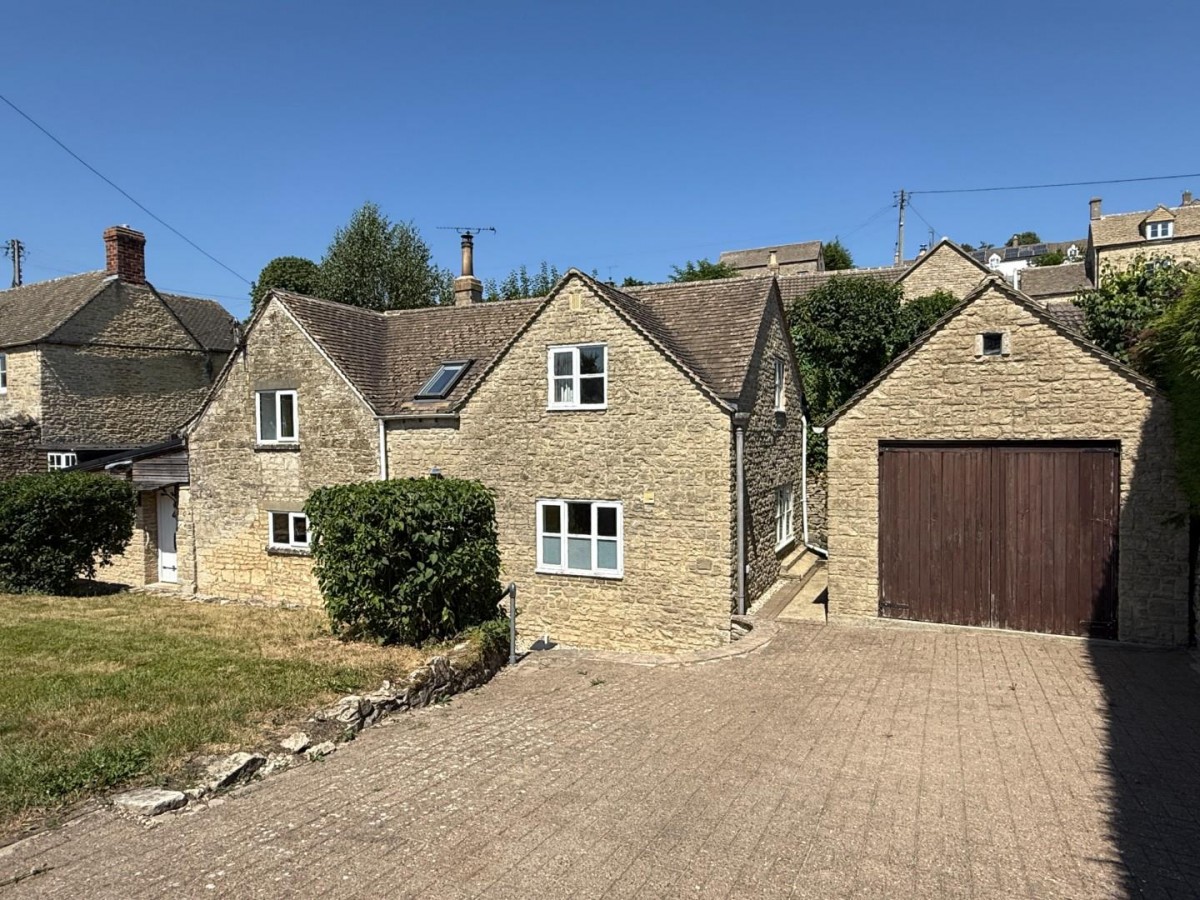 Oakridge Lynch, Stroud