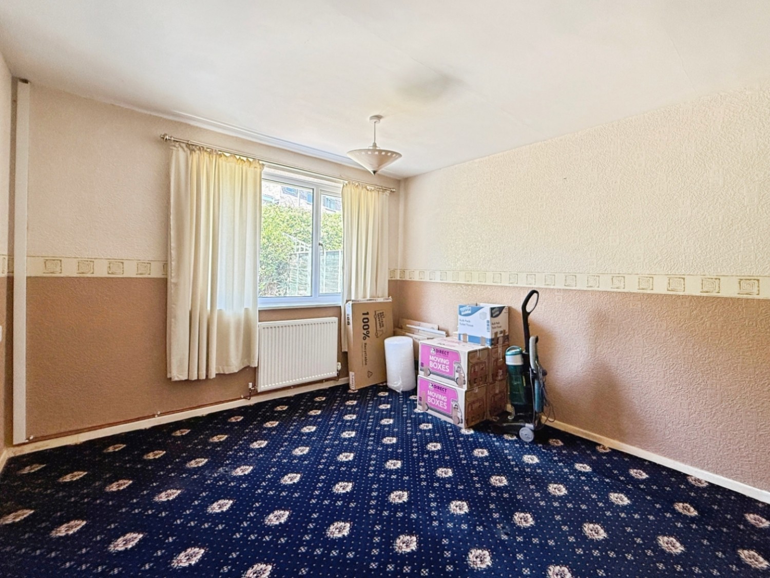 2 bedroom Bungalow for sale in Heathfield Road, Stroud