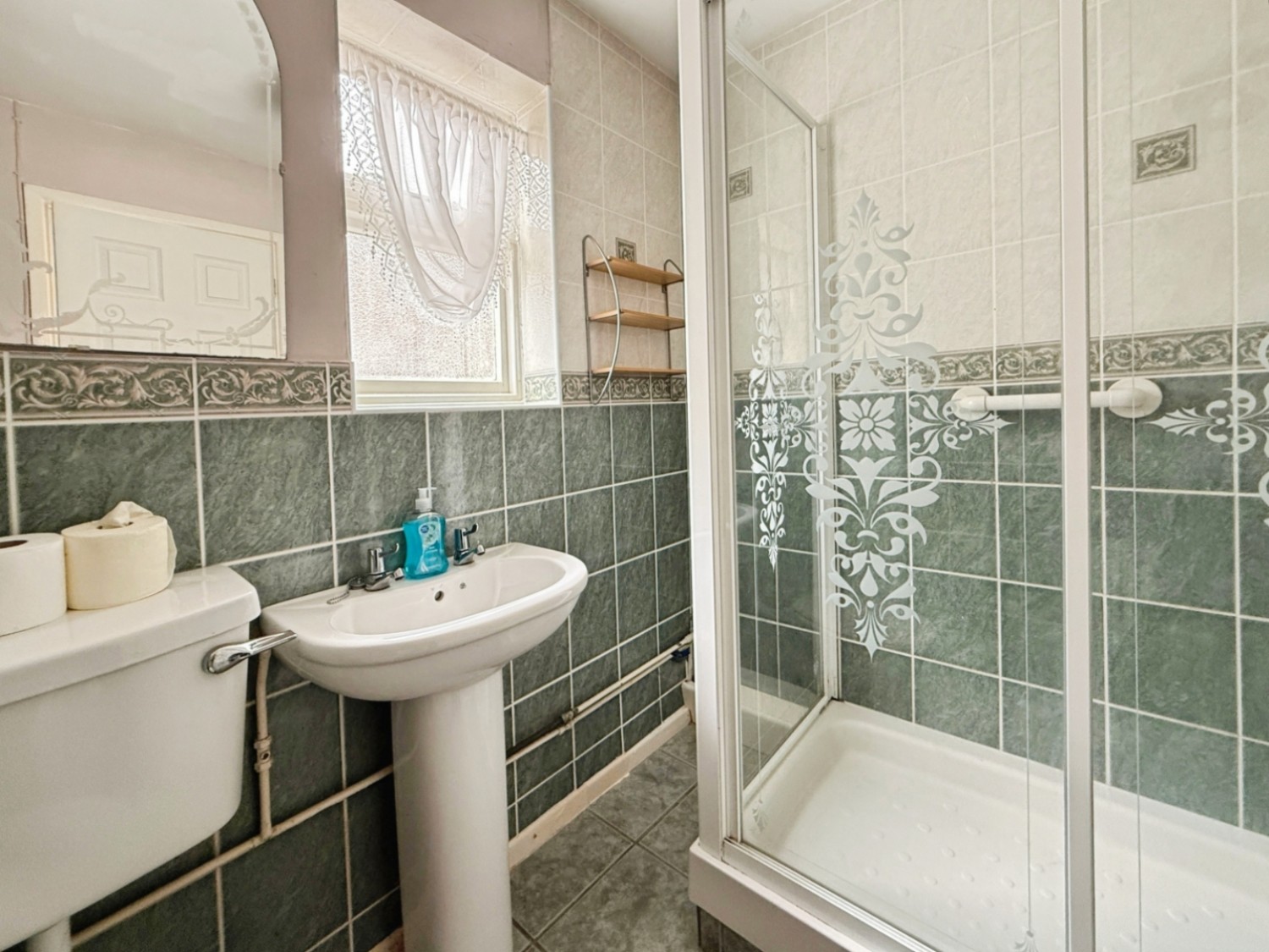 2 bedroom Bungalow for sale in Heathfield Road, Stroud