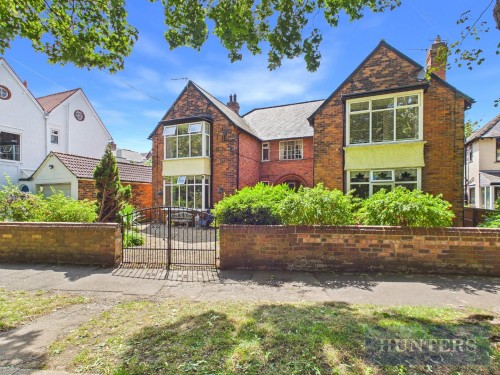 Manor Avenue, Scarborough, YO12 5JR