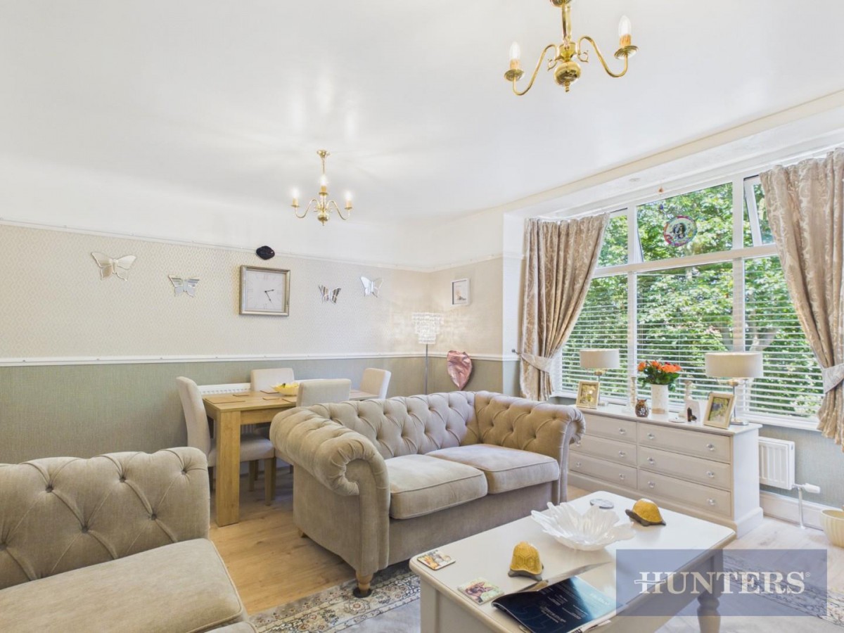 Manor Avenue, Scarborough, YO12 5JR