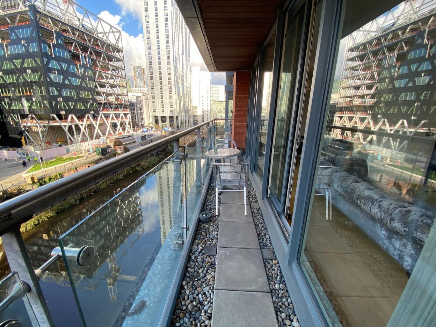 2 bedroom Flat to let in 6 Leftbank, Manchester