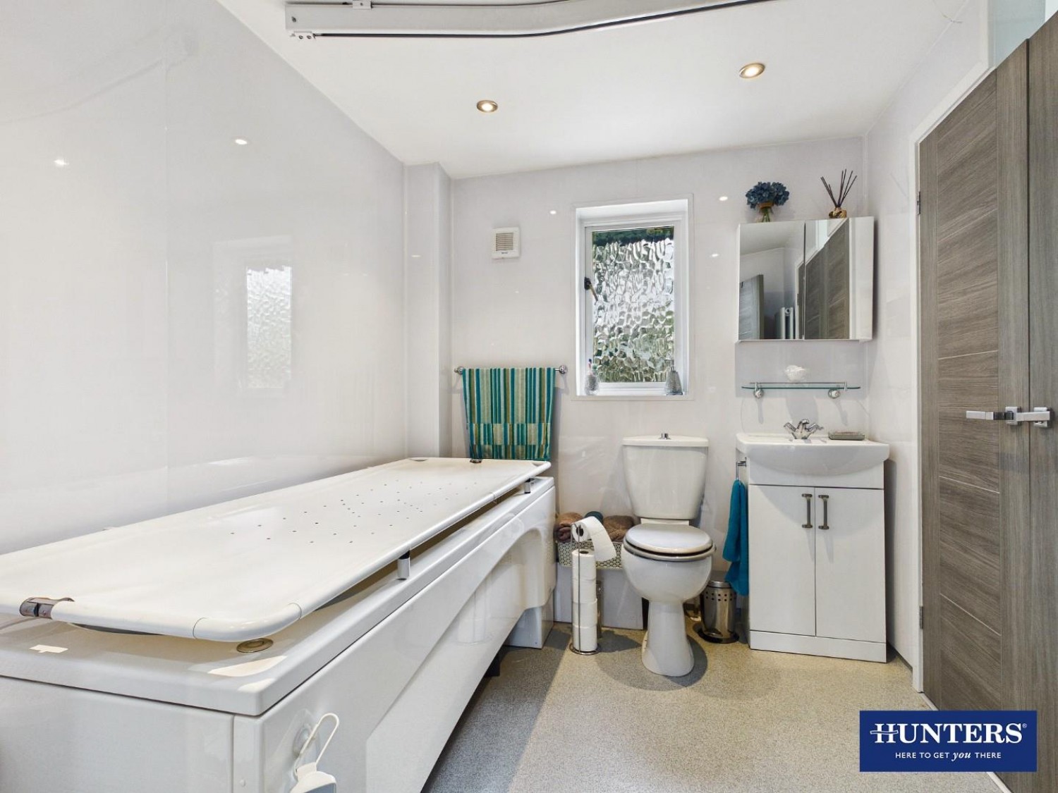2 bedroom Bungalow for sale in Stonecross Gardens, Kendal